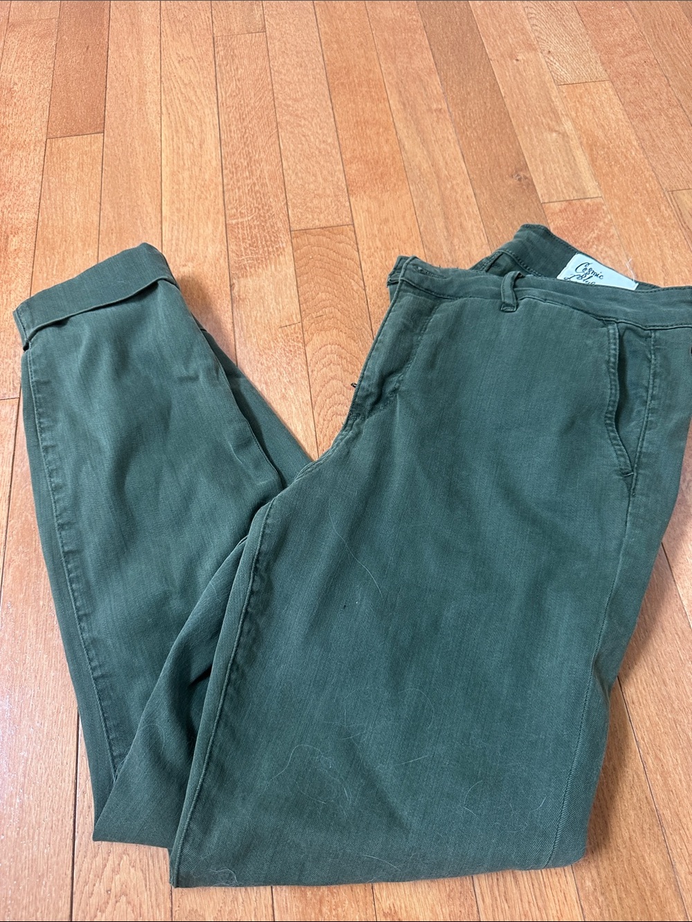 Women’s Cropped Chino Pants in Olive Green